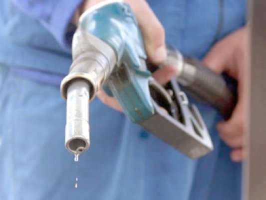 Benzina în România ar putea ajunge la 9 lei pe litru